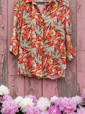 APNY SILK Button-Front Women's Blouse in Orange & Pink Abstract Palm Print